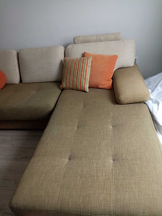 Ъглов диван с лежанка. Изключително здрав и много добре запазен!