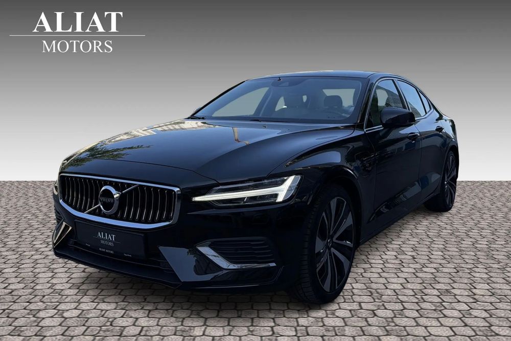 Volvo S60 T6 Recharge Plug-in Hybrid AWD - 340CP