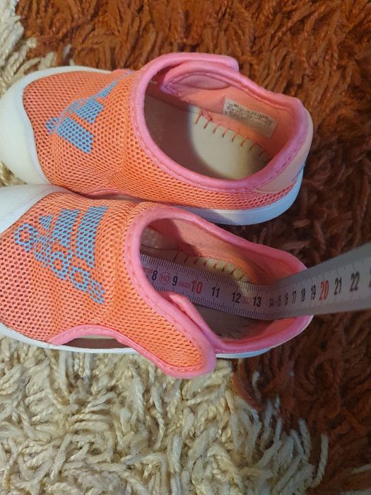 Sandale adidas marimea 22