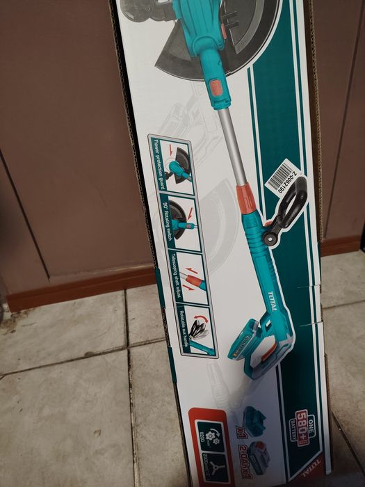 Акумулаторен тример за трева TOTAL, 20 V, 2 Ah