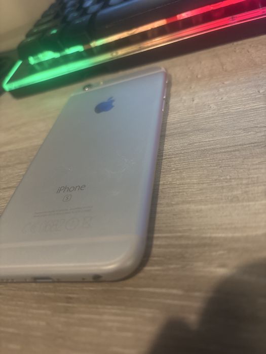 Iphone 6s отлично състояние
