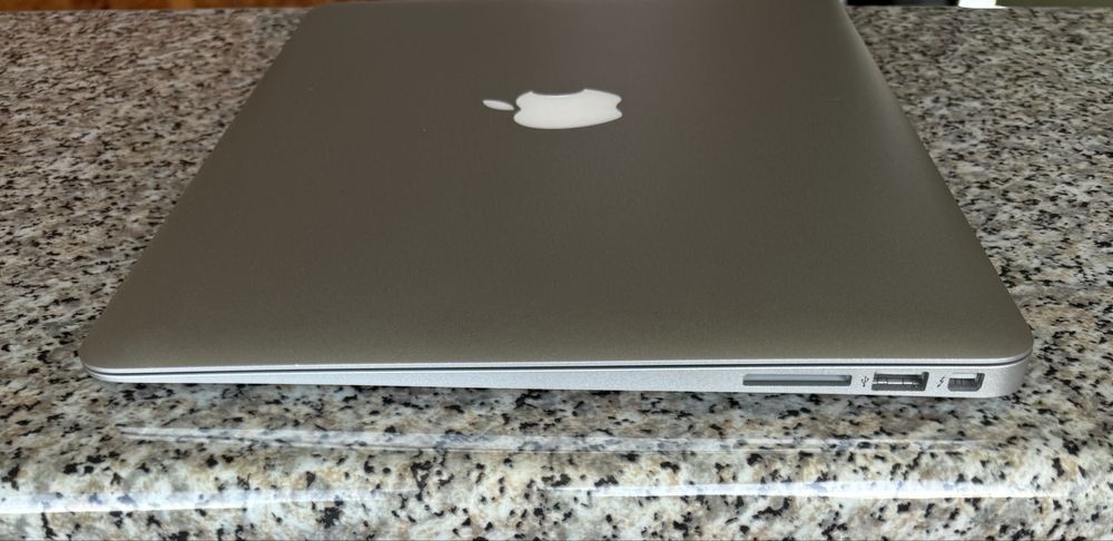 MacBook Air A1466 Mid 2012