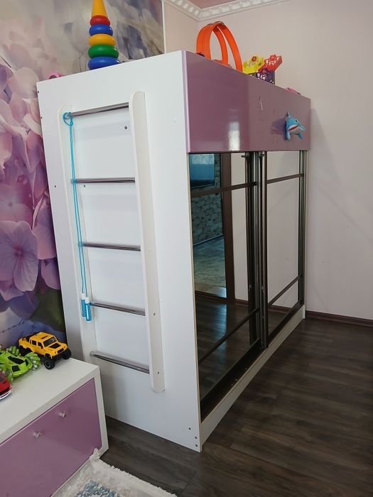 Продам детскую мебель