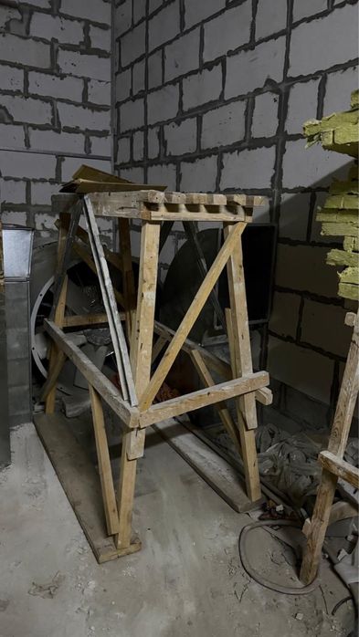 Продам строительные стремянки 20 шт