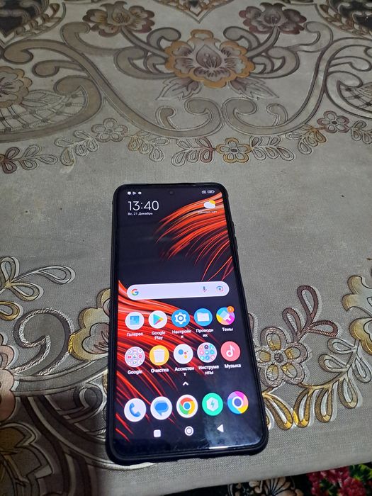 Poco x 3 pro xolati yaxshi xotirasi 8/256 GB