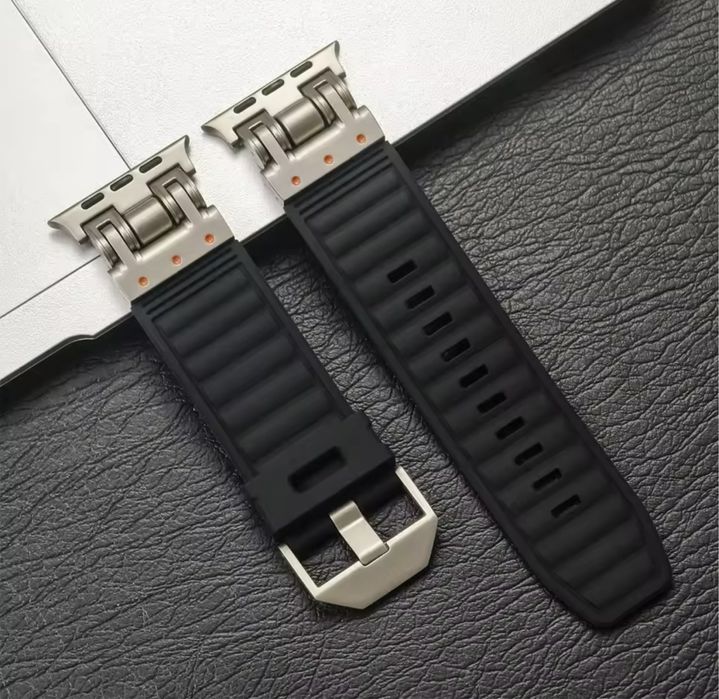 Curea Husa Titan + Silicon Tech Compatibila Ceas Apple Watch