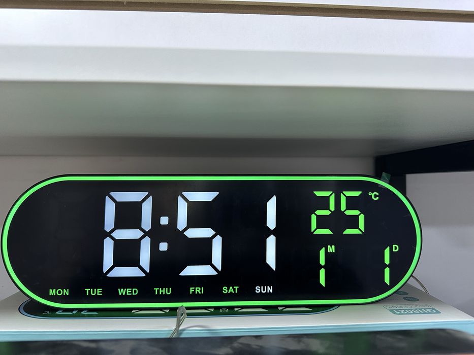 Хар хил размердаги LED соатлар (деворга осадиган)! Оптом Доставка бор.