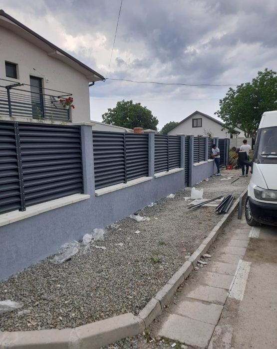 executam  garduri diferite modele