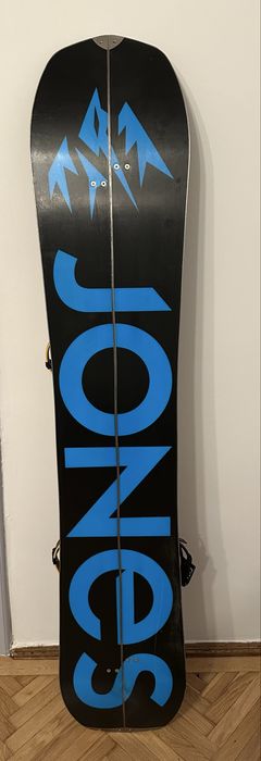 Splitboard Jones Explorer 156 + Karakoram Connect-R + Piei Jones