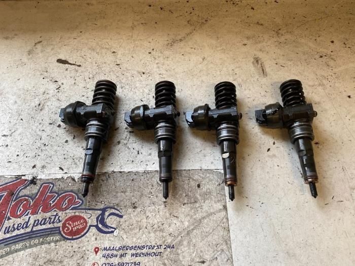 Set injectoare 1.9 tdi bxe bkc bjb bru bls axr audi vw skoda seat