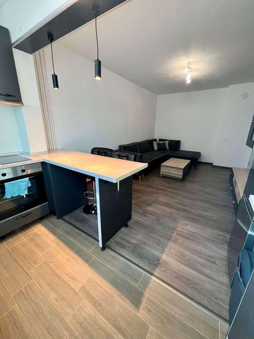 Двустаен  апартамен в жк. Фондови жилища