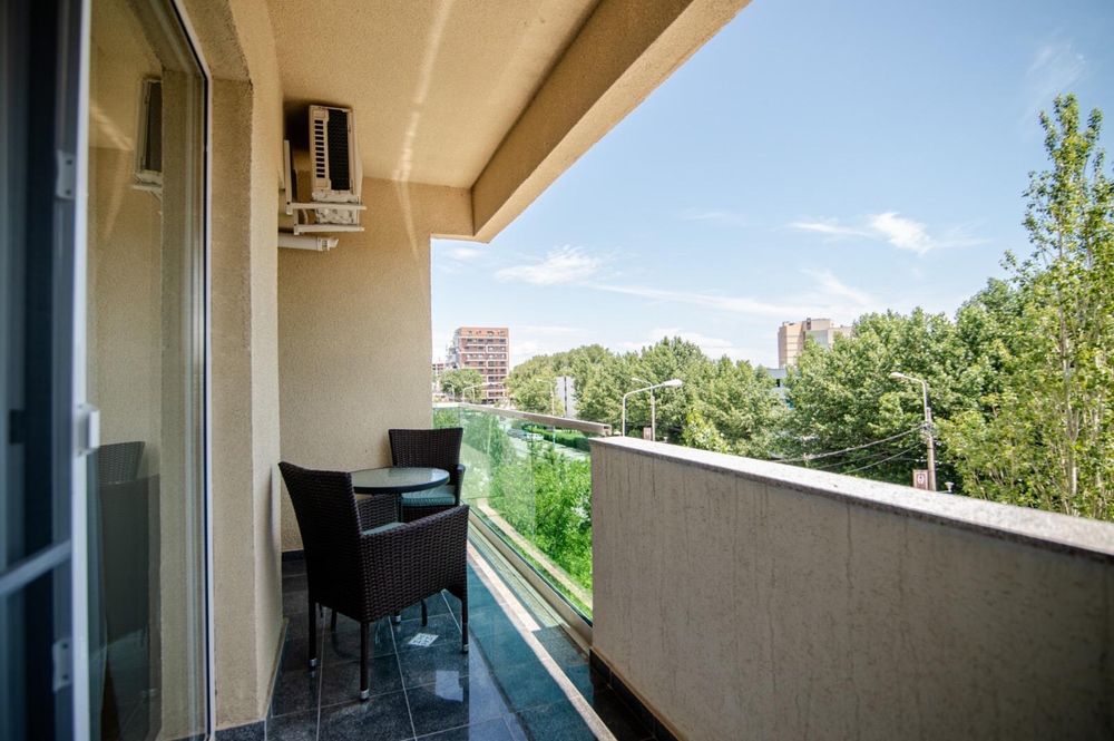Apartament 2 camere , Mamaia central zona butoaie/ hotel Vega