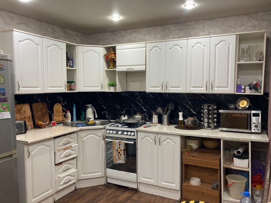 Кухонный гарнитур б/у