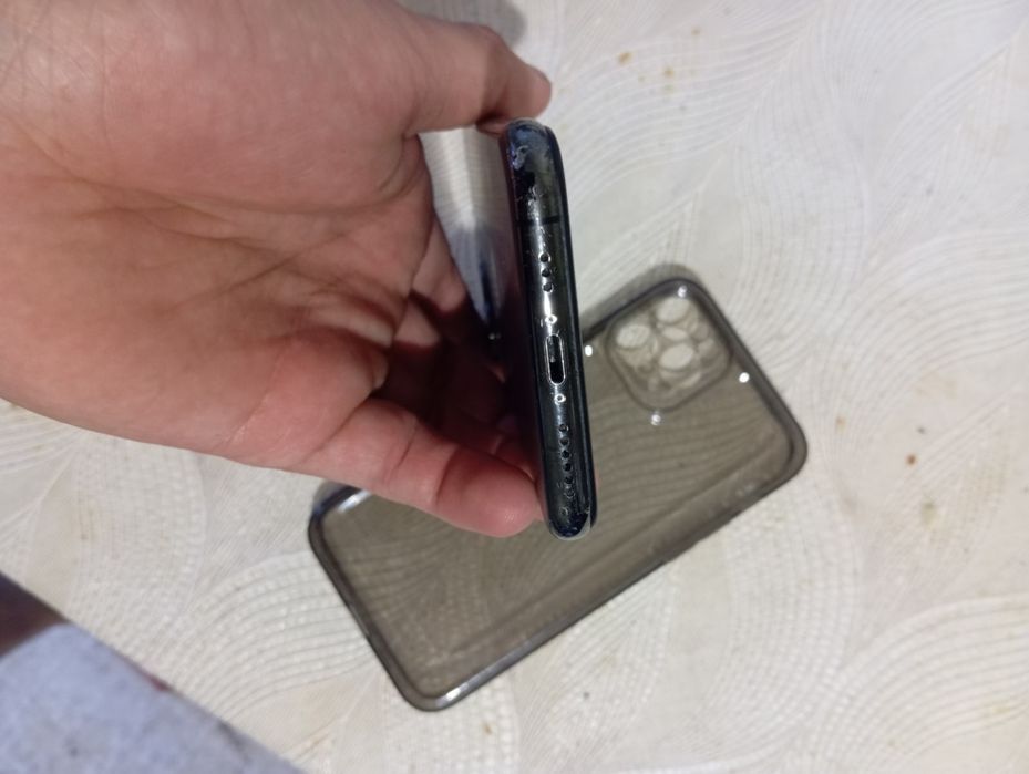 iPhone 11 pro 128