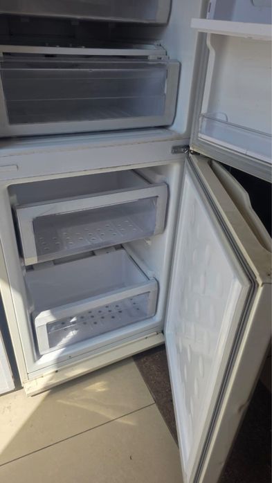 Продам рабочий холодильник