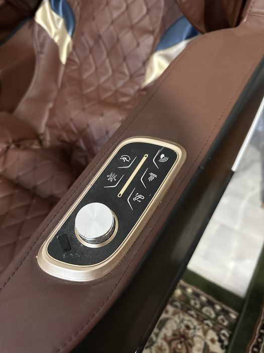 Массажный кресло