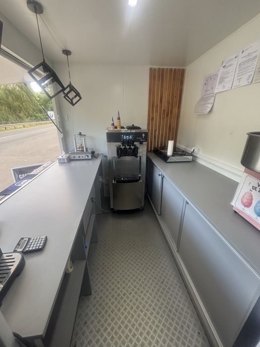 RULOTĂ COMERCIALĂ / Food Truck Mustang Strong – 2022