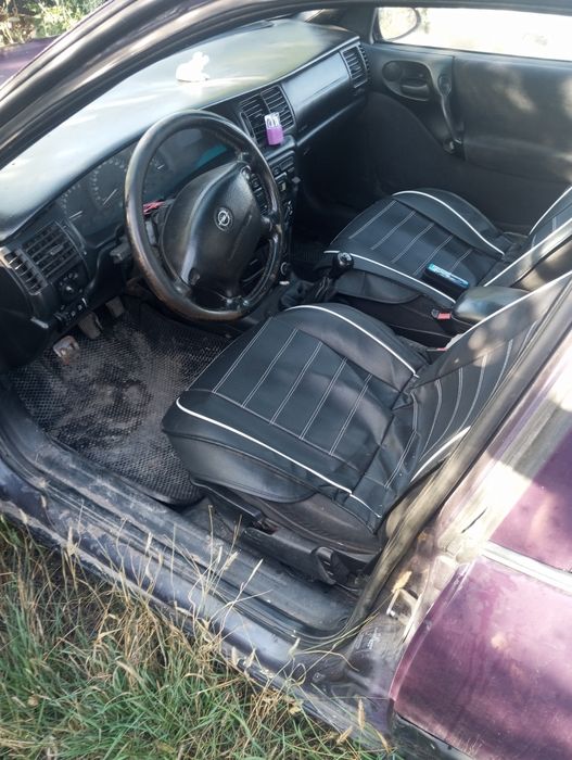 Продам Опель вектора б