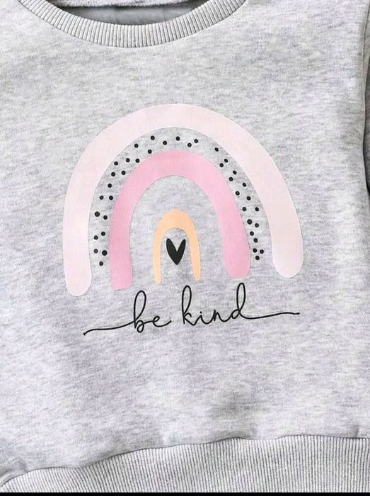 Два комплекта за 7 г. 122-128 см.