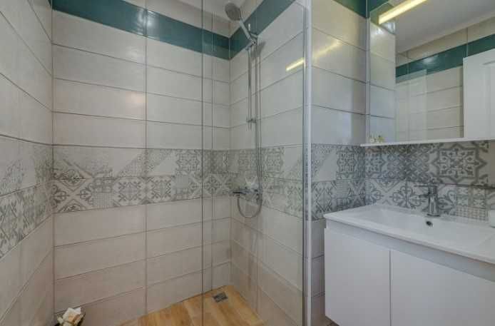 Дава се под наем Двустаен апартамент в София, Изток - 44 кв.м за 650 € - Снимка #5