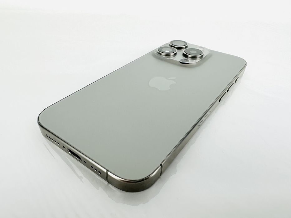 Apple iPhone 15 Pro Max 256GB Natural Titanium Перфектен! Гаранция!