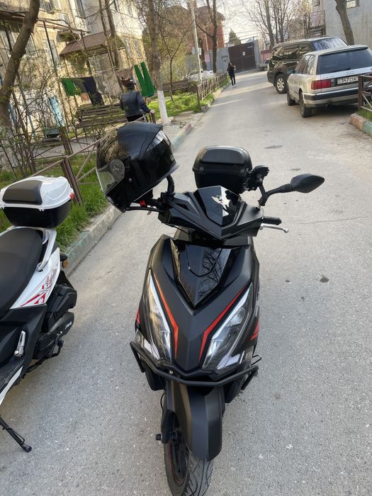 Мопед скутер