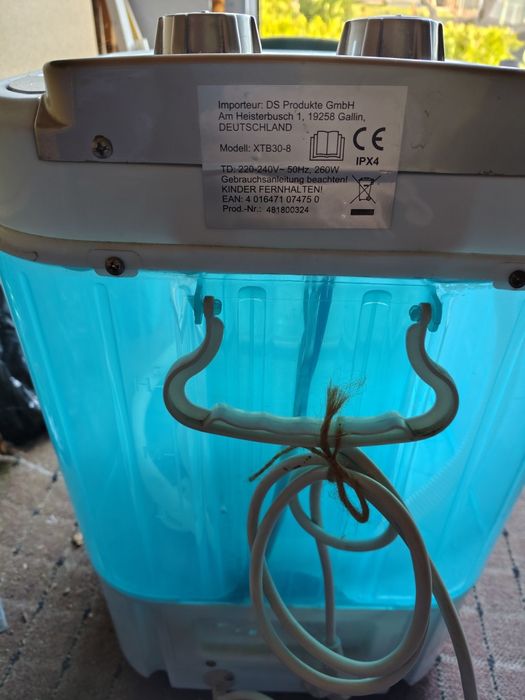 Vând mașină de spălat rufe pentru camping easymaxx!