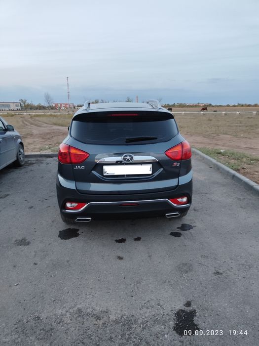 Продам автомобиль JAC S3