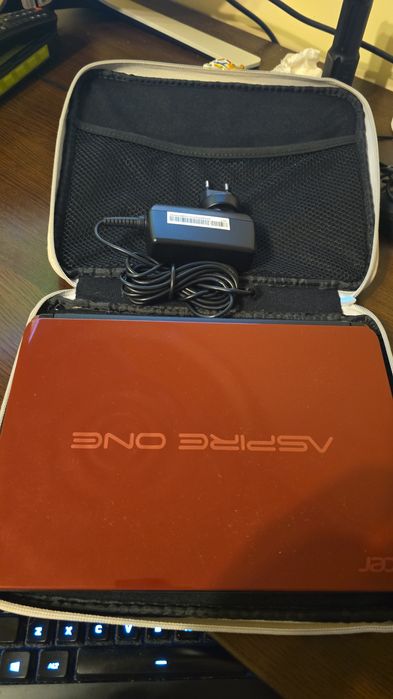 Acer Aspire D270 vacante concedii