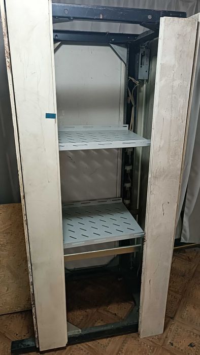 Шкаф серверный б/у