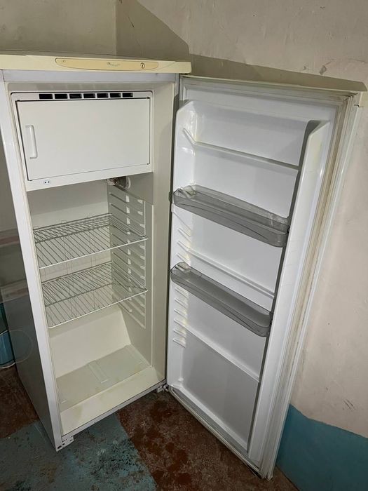 Продается холодильник