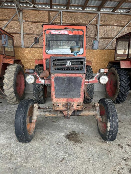 Tractor UTB în stare perfectă de funcționare