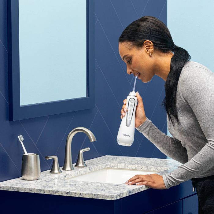 Waterpik Cordless Advanced 2.0 (WP-580) irrigator