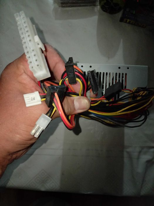 Продам блок питания для ПК