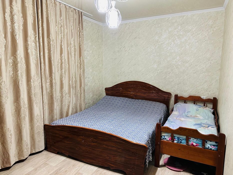 Продам спальный гарнитур