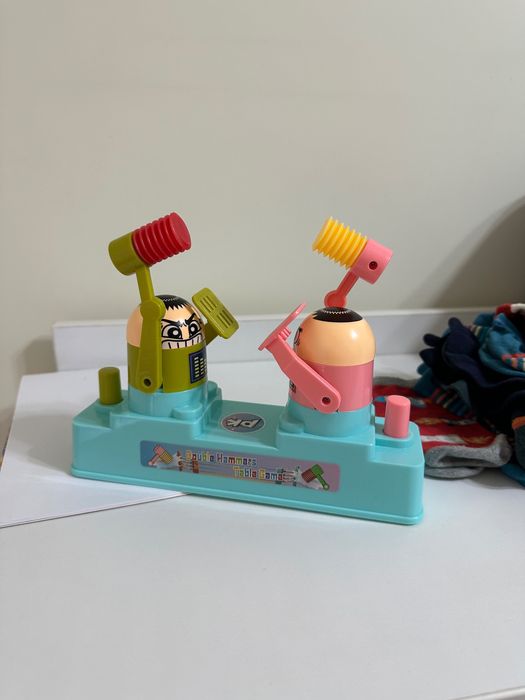 Игра для двоих, кто кого победит