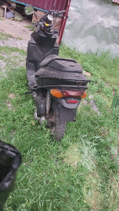 Скутер двухтактный даелим