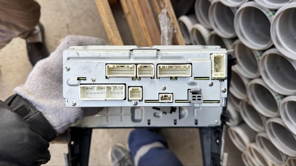 Андройд на toyota camry 50 европеец