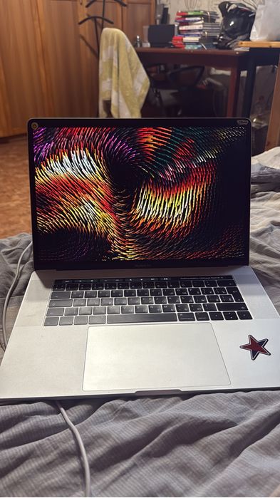 MacBook 2017 pro 1tb
