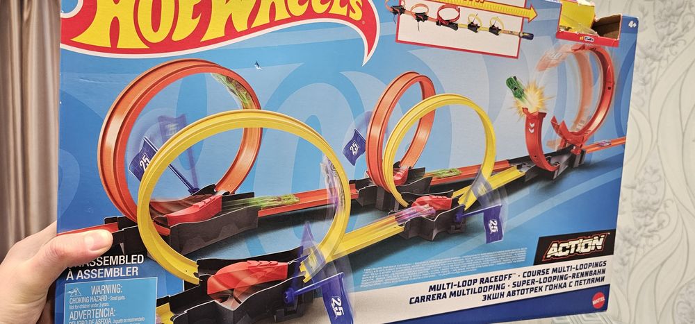 Hot wheels писти и колички