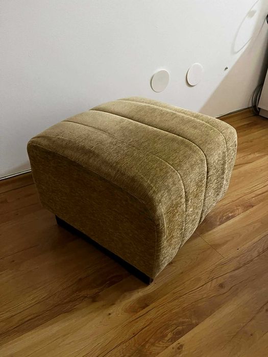 Табуретка за хол