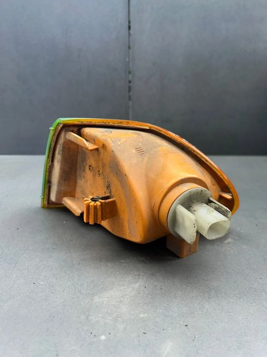 Lampa semnalizare fata dreapta Opel Astra 1993 1.6 MT (71 hp)