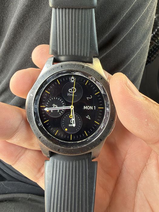 Samsung watch часы