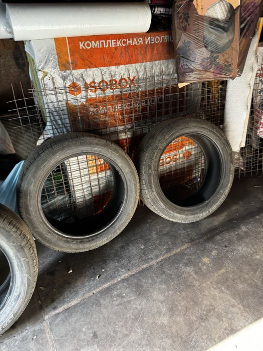 Продам резину 235 55 R20