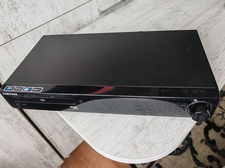 Vând Dvd Samsung 5.1.