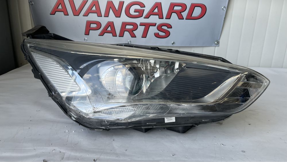 Десен фар Ford C-max 2 2016-