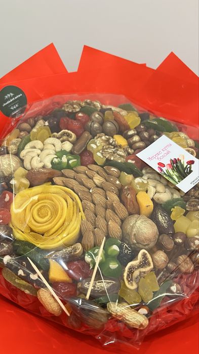 Букет из сухофруктов