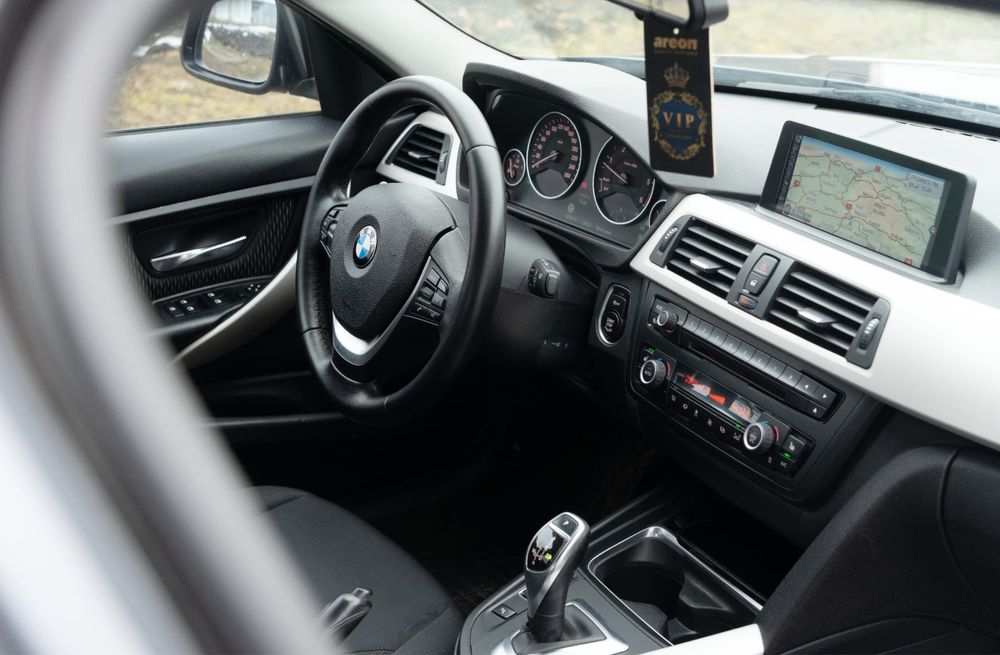 Bmw Seria 3 X-Drive 4X4 Automata 184 Cp Sport Model F31