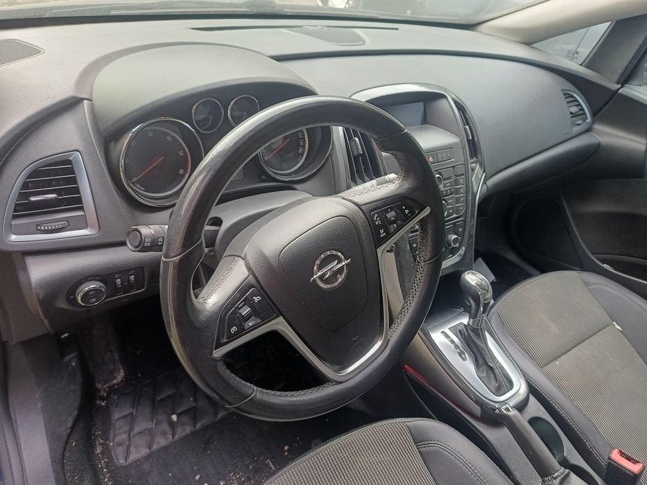 Опел Астра J (A20DTH) НА ЧАСТИ!!!