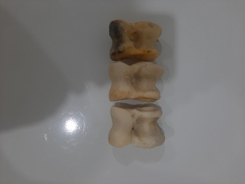 Продаю асыки 3 штуки